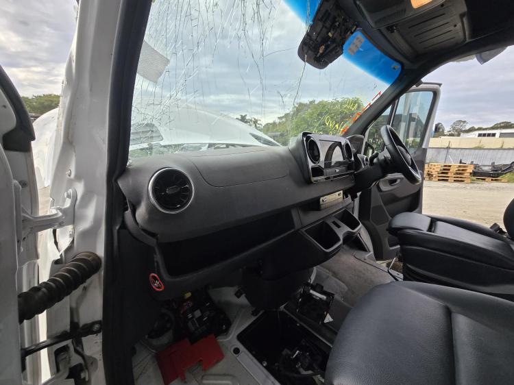 mercedes benz Sprinter VS30 419 CDI Jun 2022 Parts & Wrecking