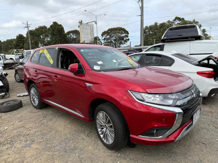 mitsubishi Outlander ZK-ZL Jul 2021 Parts & Wrecking