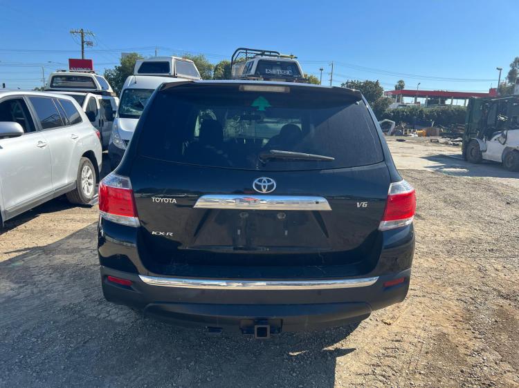 toyota Kluger GSU40 Jan 2012 Parts & Wrecking
