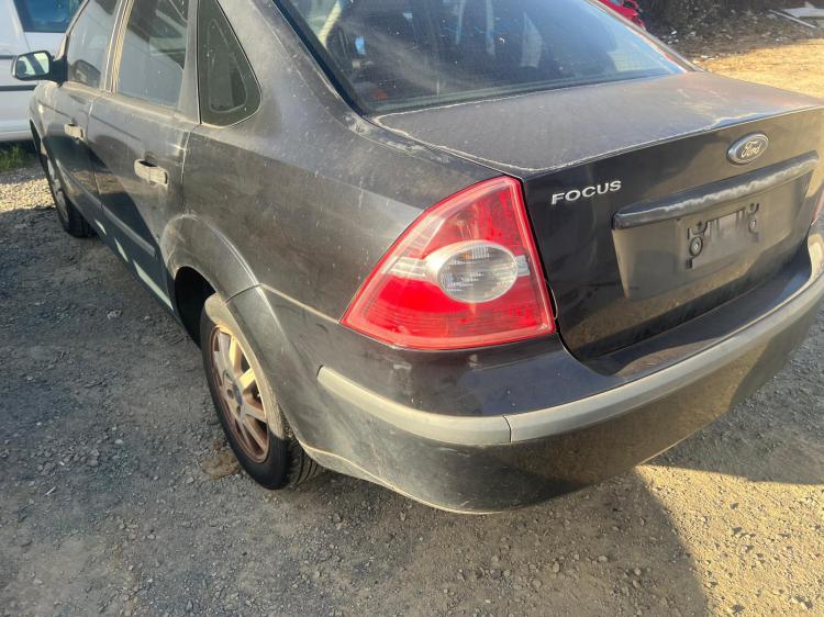 ford Focus LS Nov 2006 Parts & Wrecking