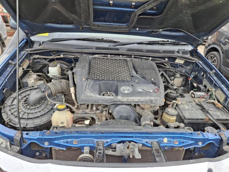 toyota Hilux KUN26R Apr 2012 Parts & Wrecking