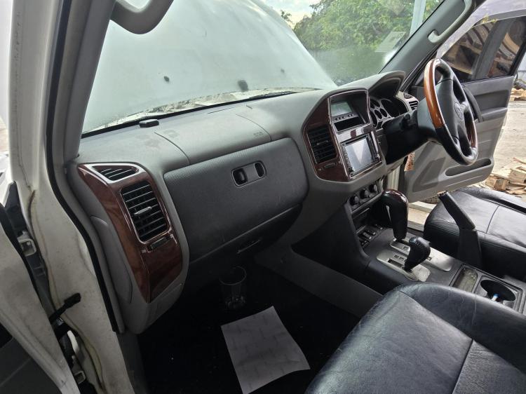 mitsubishi Pajero NP EXCEED Dec 2004 Parts & Wrecking