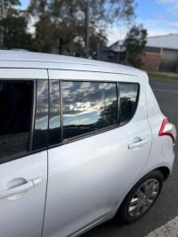 2011 Suzuki Swift image 7