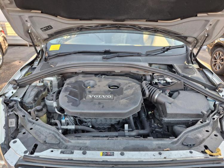 volvo Xc60 Oct 2014 Parts & Wrecking