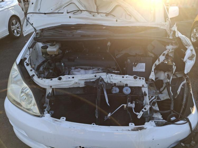 toyota Avensis ACM21R Sep 2009 Parts & Wrecking