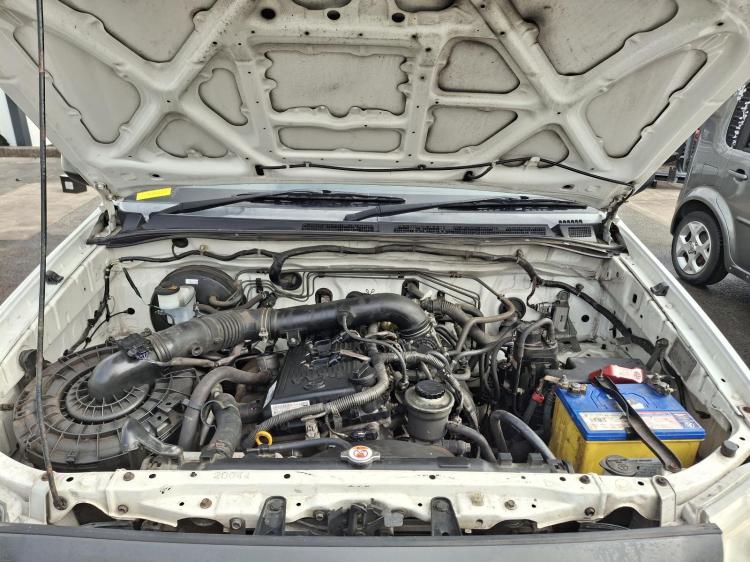 toyota Hilux TGN16R Jan 2011 Parts & Wrecking