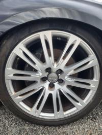 2012 Audi A8 image 7