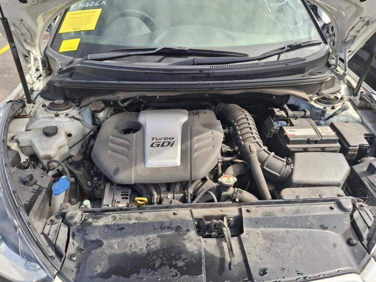 hyundai Veloster FS Apr 2014 Parts & Wrecking