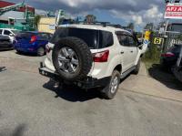 2016 Isuzu Mu X image 7