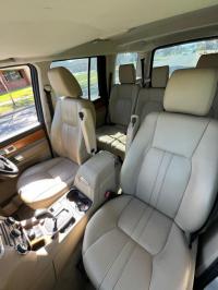2014 Land Rover Discovery 4 image 7