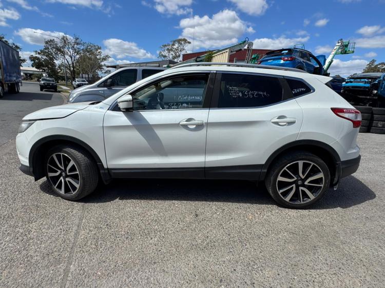 nissan Qashqai Oct 2016 Parts & Wrecking