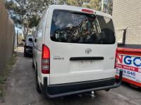 Toyota Hiace KDH101 image 7