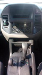 2003 Mitsubishi Pajero GLS image 7