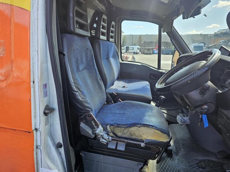 iveco Daily 3RD GEN MWB MID ROOF Apr 2006 Parts & Wrecking