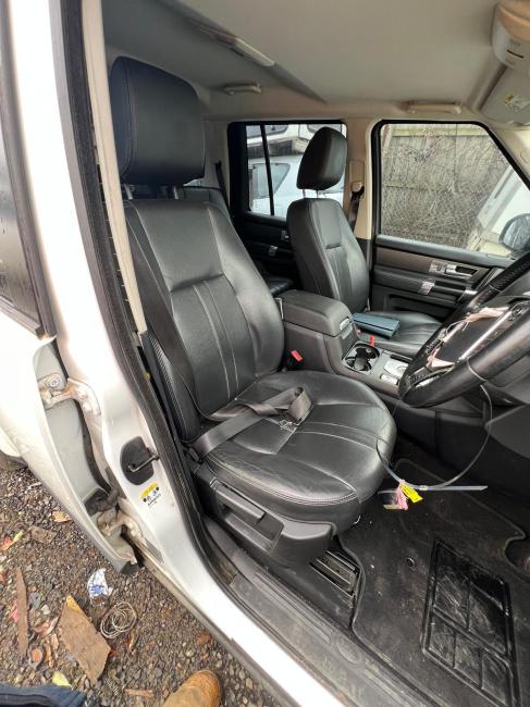 land rover Discovery L319 Mar 2015 Parts & Wrecking