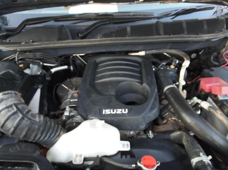 isuzu D-max SX HI-RIDE 2023 Parts & Wrecking