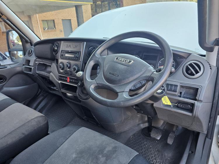 iveco Daily 5TH GEN LOW ROOF 35S Nov 2014 Parts & Wrecking