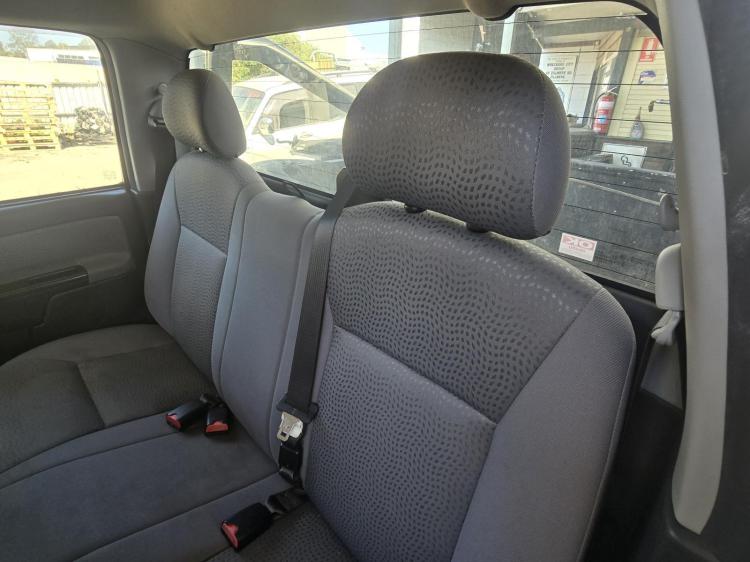 isuzu D Max RA SX May 2012 Parts & Wrecking