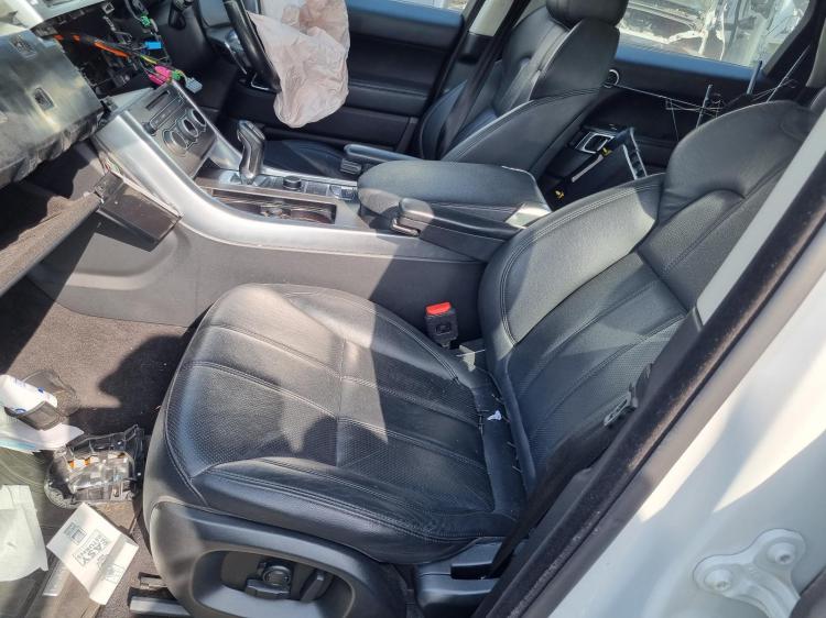 land rover Range Rover Sport TDV6 SE L494 2016 Parts & Wrecking