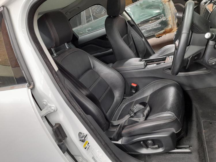 jaguar F-pace Nov 2017 Parts & Wrecking