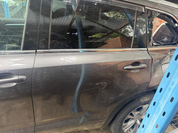 toyota Kluger 2015 Parts & Wrecking