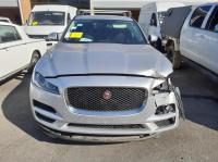 2017 Jaguar F Pace 2.0DT AUTO 8SPD AWD 20D PRESTIGE image 7
