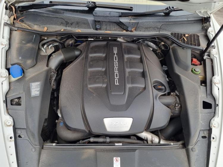 porsche Cayenne 92A 2012 Parts & Wrecking