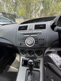 2011 Mazda 3 image 7