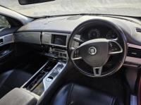 2013 Jaguar Xf image 7