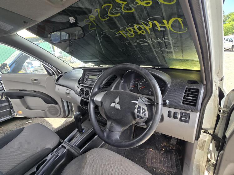 mitsubishi Triton MN GLX Mar 2012 Parts & Wrecking