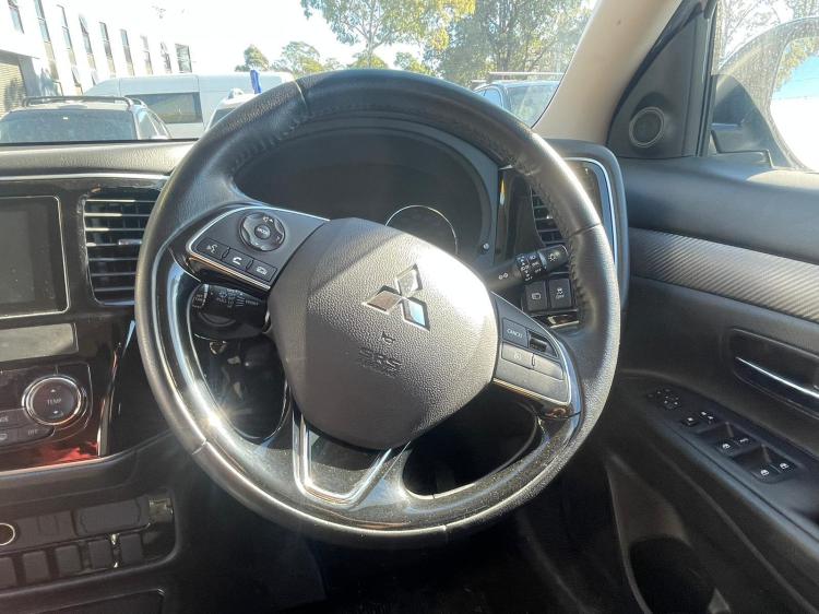 mitsubishi Outlander ZK 2017 Parts & Wrecking