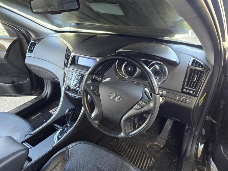 hyundai I45 YF PREMINM Oct 2010 Parts & Wrecking