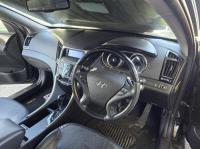 2010 Hyundai I45 YF PREMINM image 7