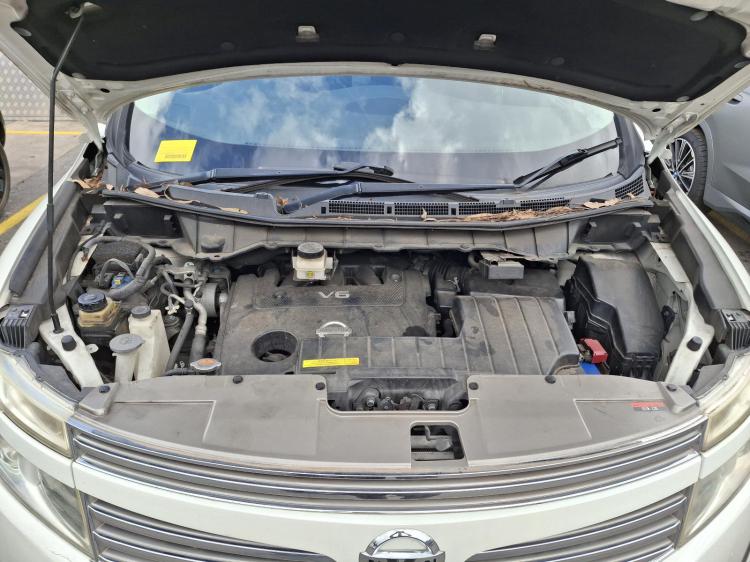 nissan Elgrand 2011 Parts & Wrecking