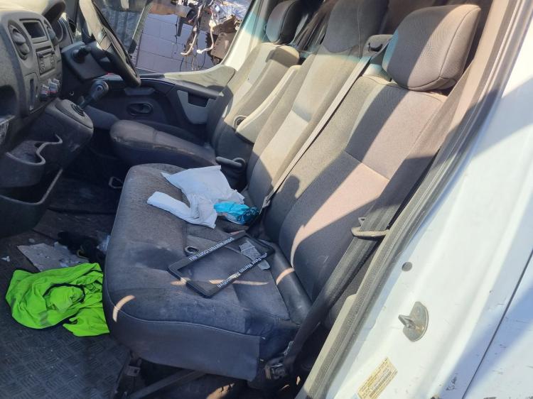 renault Master LWB MID ROOF X62 2015 Parts & Wrecking