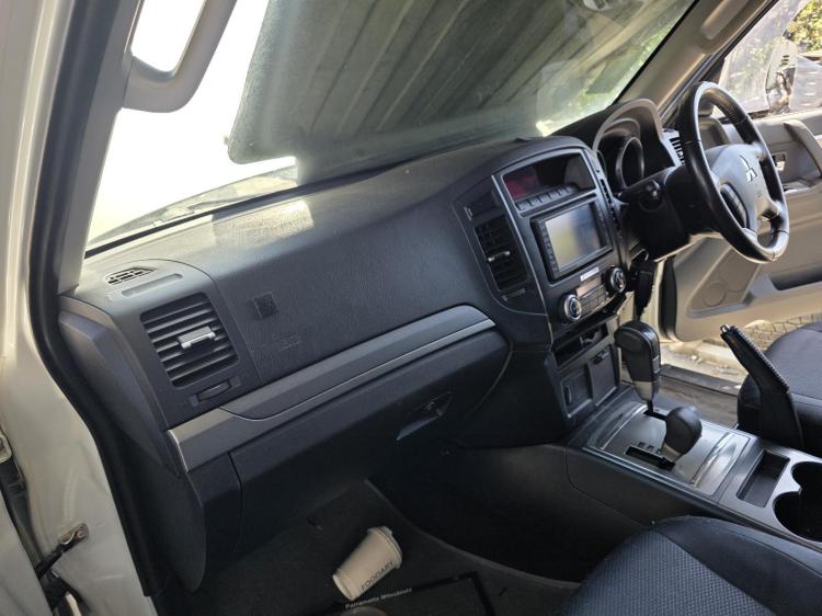 mitsubishi Pajero NT GLX Sep 2010 Parts & Wrecking