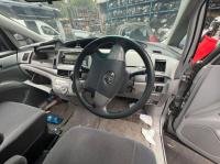 2006 Toyota Tarago image 7