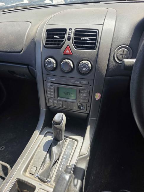 holden Commodore VZ 2004 Parts & Wrecking