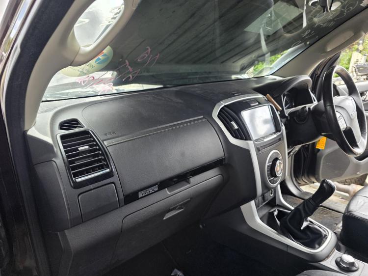 isuzu Mu-x 85GGR LS-U Feb 2018 Parts & Wrecking