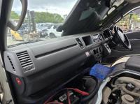 2013 Toyota Hiace TRH COMMUTER image 7