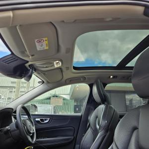 2017 Volvo Xc60 image 7