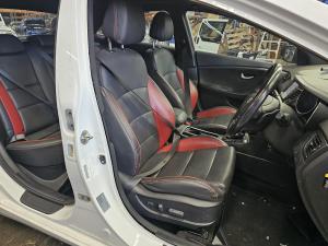 2016 Hyundai I30 GD 2.0L G4NC AUTO 6SPD FWD SR PREMIUM image 7