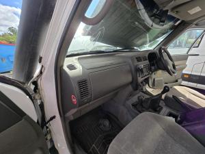 2012 Nissan Patrol GU DX image 7