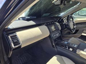 2017 Land Rover Discovery L462 TDV6 SE image 7