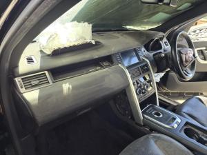 2016 Land Rover Discovery Sport L550 TD4 180 HSE image 7