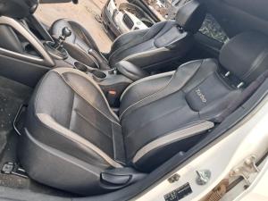 2014 Hyundai Veloster FS image 7