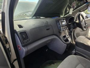 2010 Hyundai Imax TQ image 7