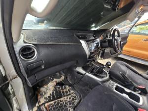 2015 Nissan Navara NP300 ST image 7