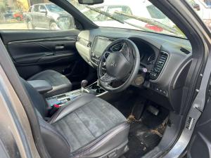 2021 Mitsubishi Outlander ZL image 7