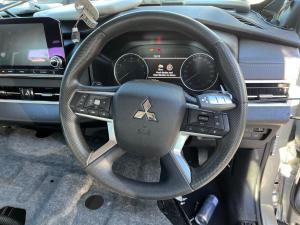 2025 Mitsubishi Outlander ZM image 7